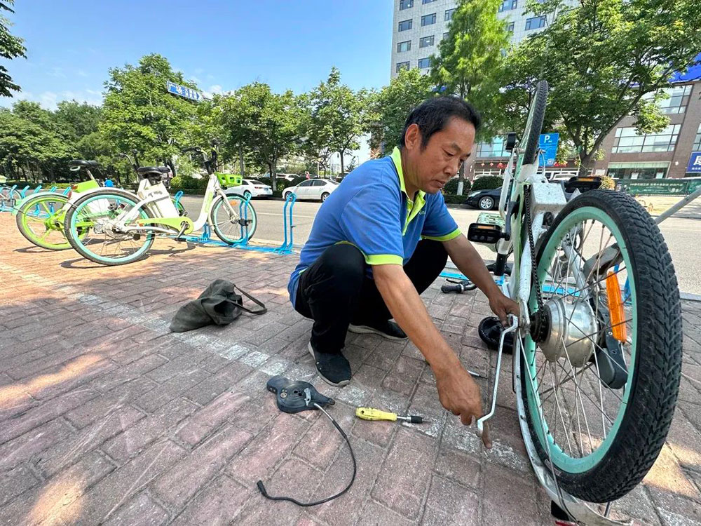 每天檢修200余輛故障車(chē)確保市民騎行安全